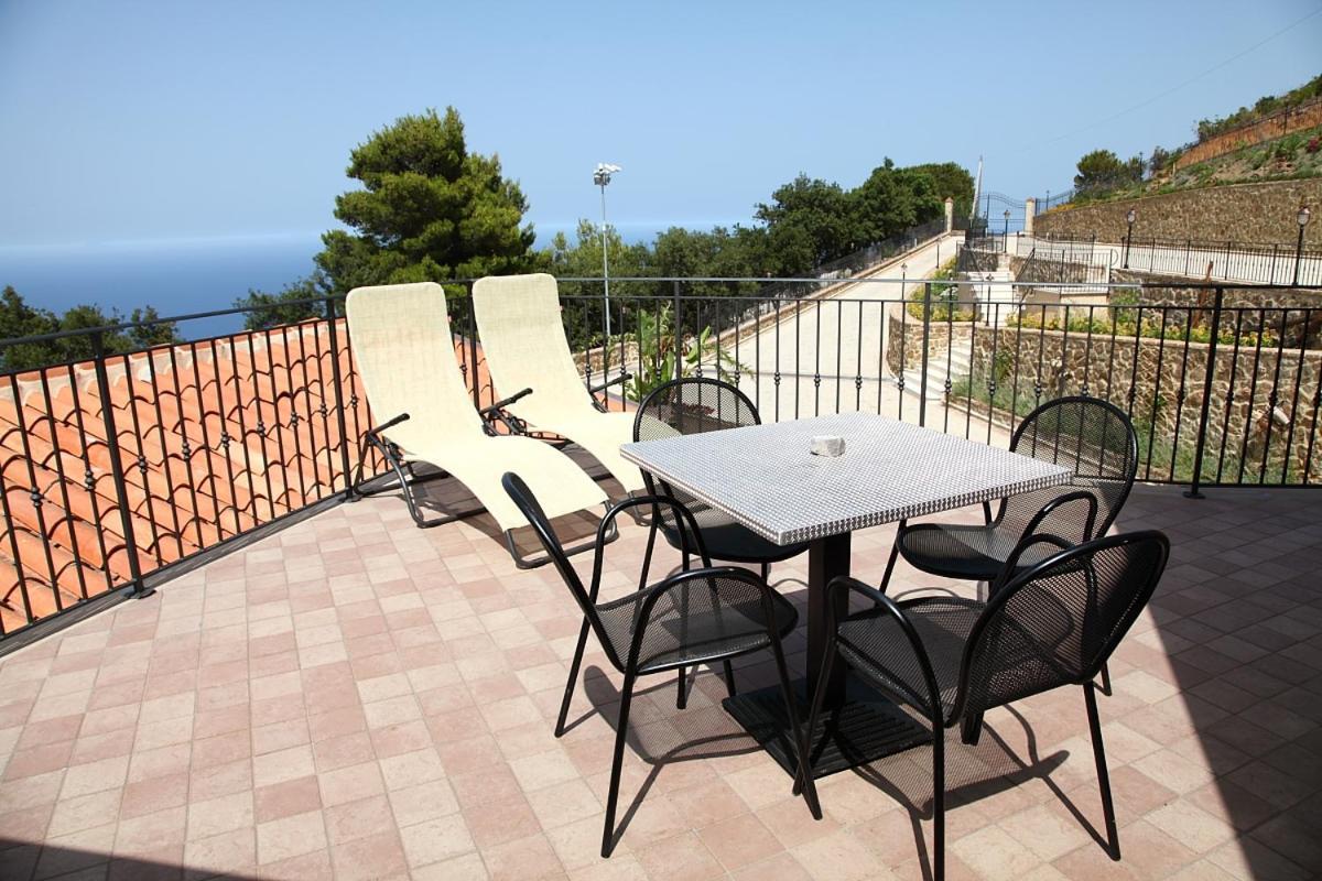 Sikelios Apartments Cefalu Luaran gambar