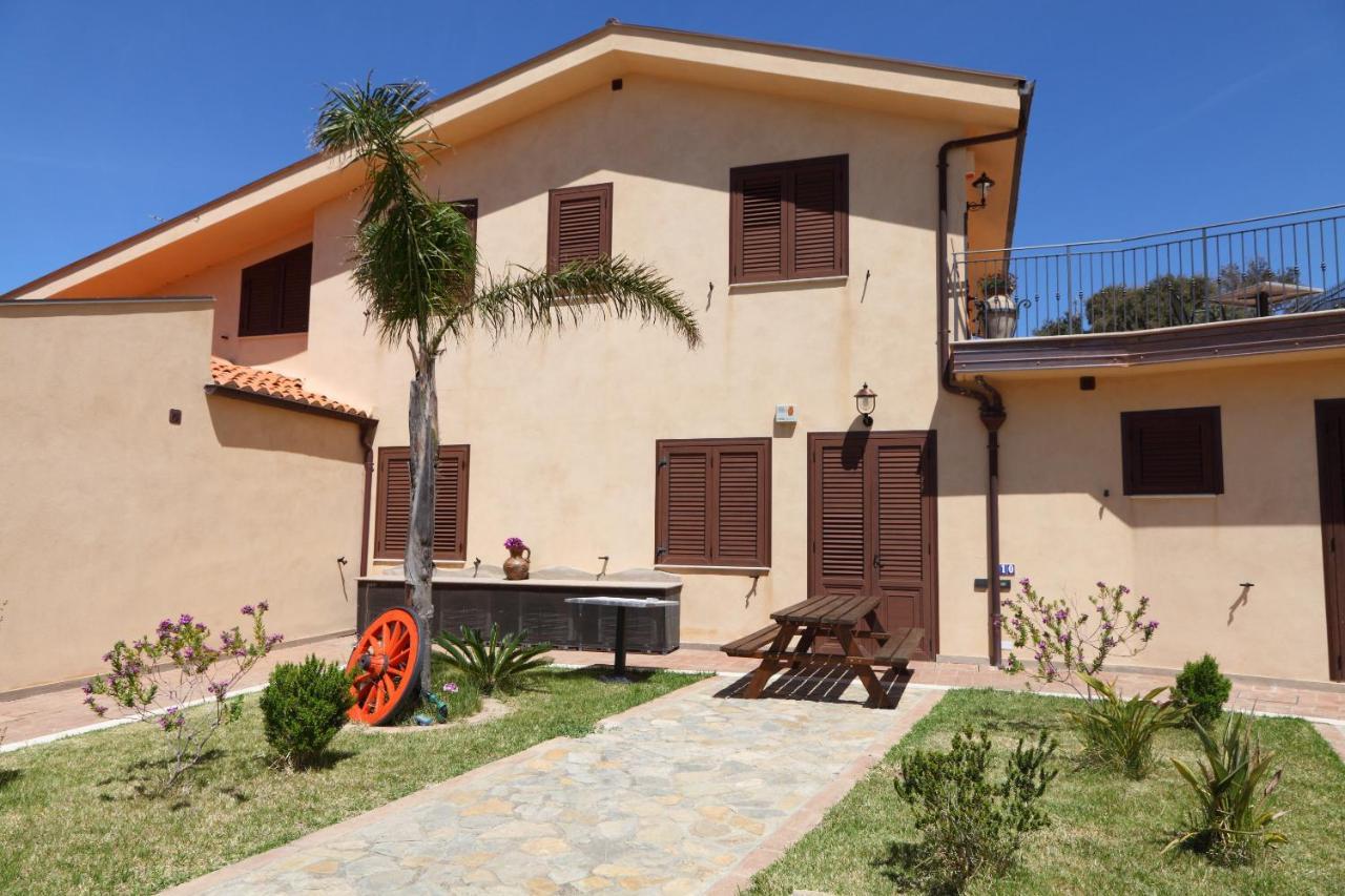 Sikelios Apartments Cefalu Luaran gambar