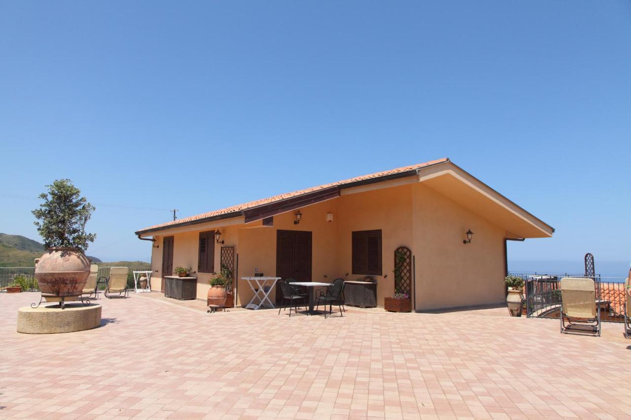 Sikelios Apartments Cefalu Luaran gambar