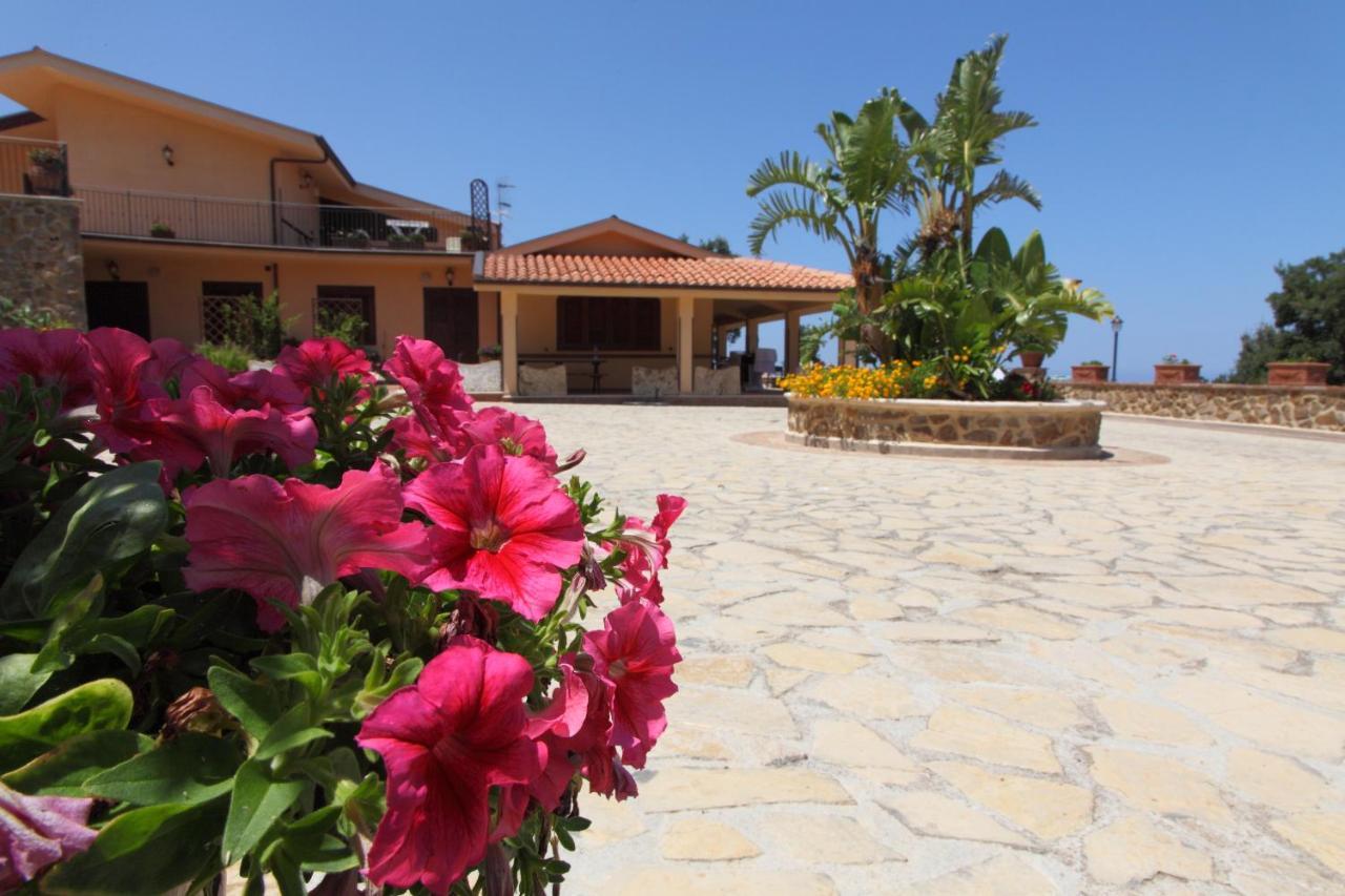 Sikelios Apartments Cefalu Luaran gambar